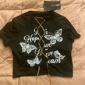“Butterflies in my stomach top” 🦋 size medium brand new.